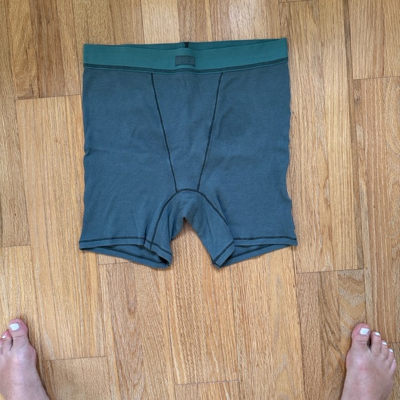 Skims Ribbed Boxers - Picture 4 of 7